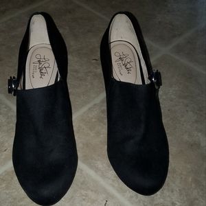Women dress shoes